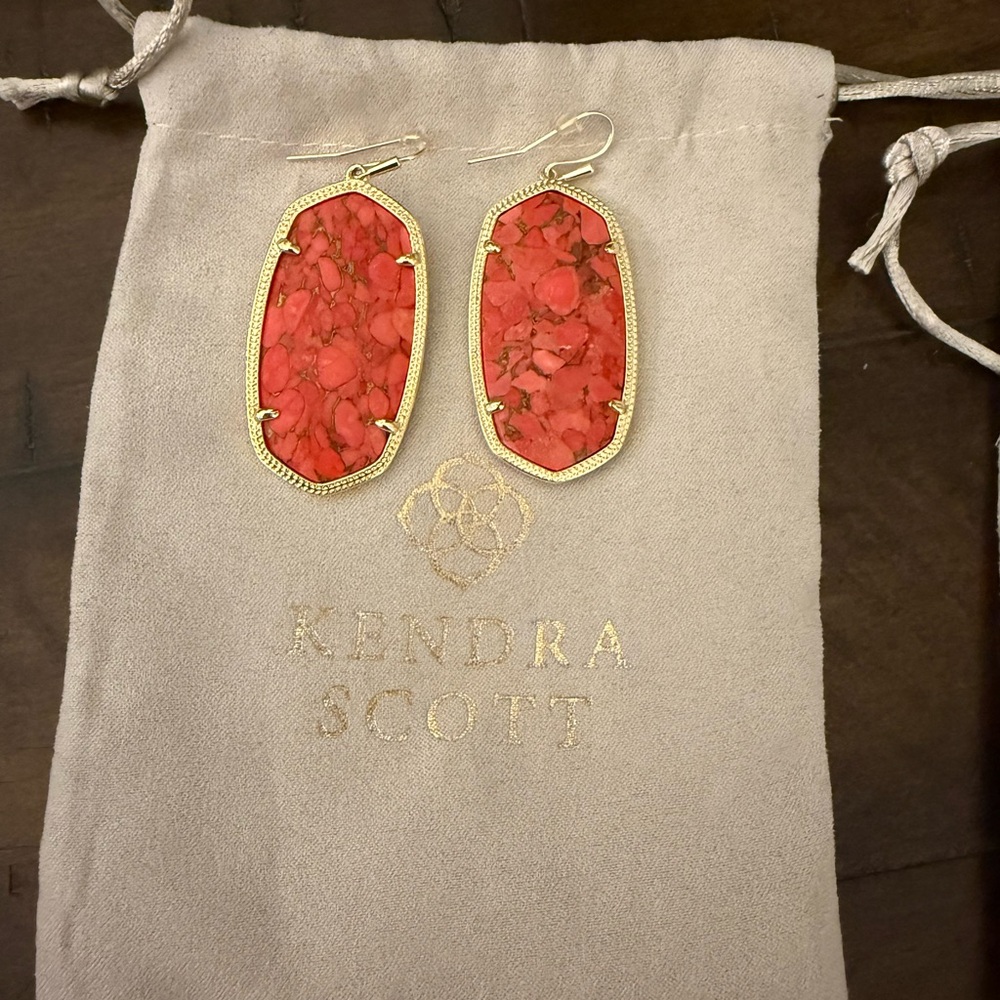 Kendra Scott Custom Stone Coral Red Drop Earrings